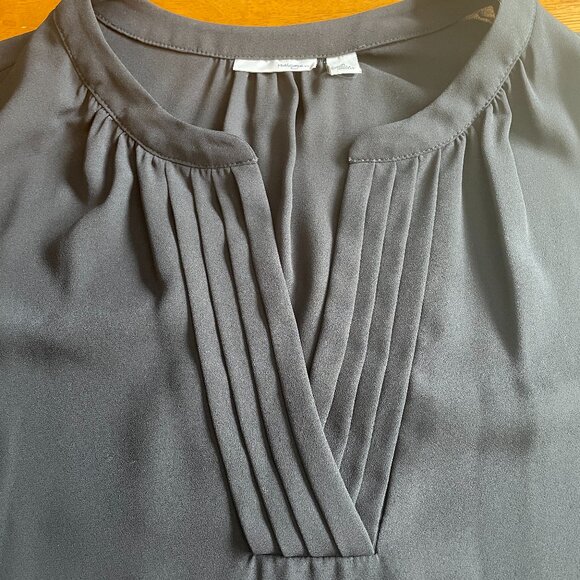 Size XL Halogen black cap sleeve top - Picture 7 of 10